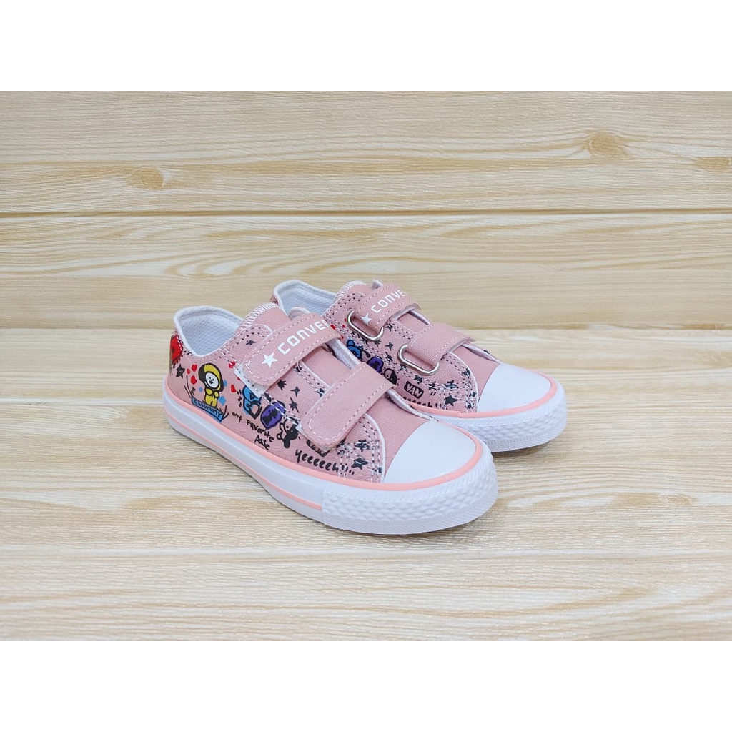 SEPATU ANAK PEREMPUAN | SEPATU SNEAKERS ANAK PEREMPUAN | SEPATU ANAK UMUR 1 2 3 4  5 6 7 TAHUN | SEPATU ANAK KARAKTER BTS/BT21 WARNA PEACH SIZE 21-35