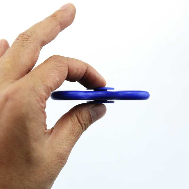 Dijual Tri Fidget Spinner 5 Minute Spin Berkualitas Hitam Dan Biru