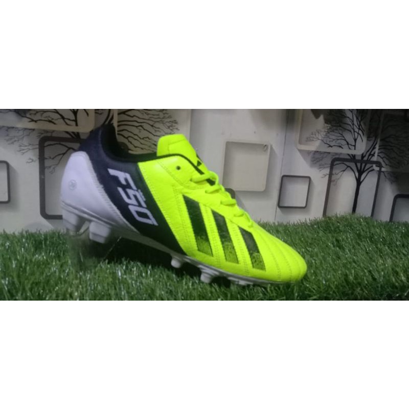 sepatu bola adidas#sepatu sepak bola bahan kulit