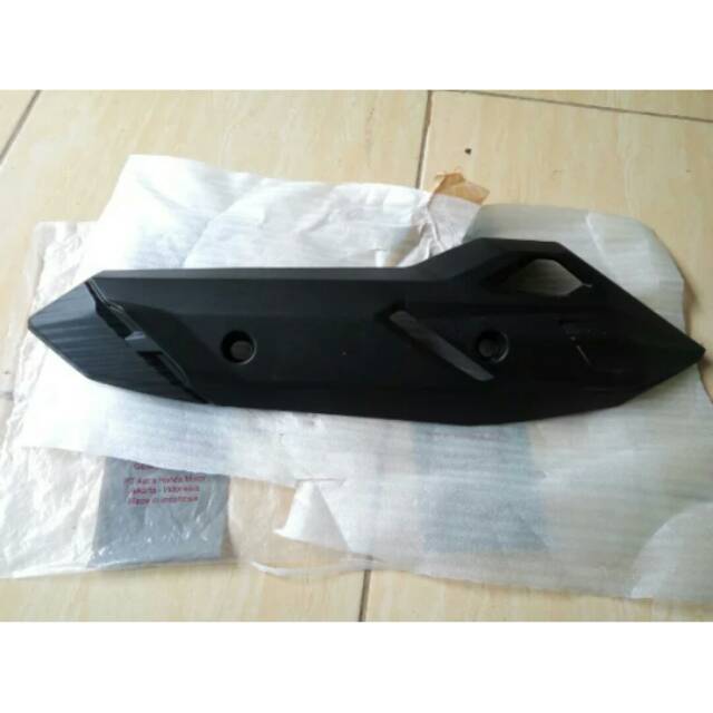 Cover Muffler Tutup Tameng Knalpot Honda Click V1 Vario 125 150 Led 2015 2017 K59 Shopee Indonesia
