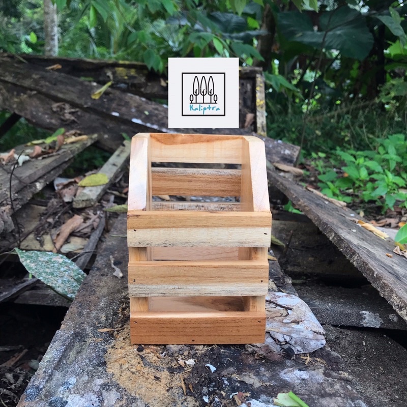 

tempat sendok garpu kotak pensil