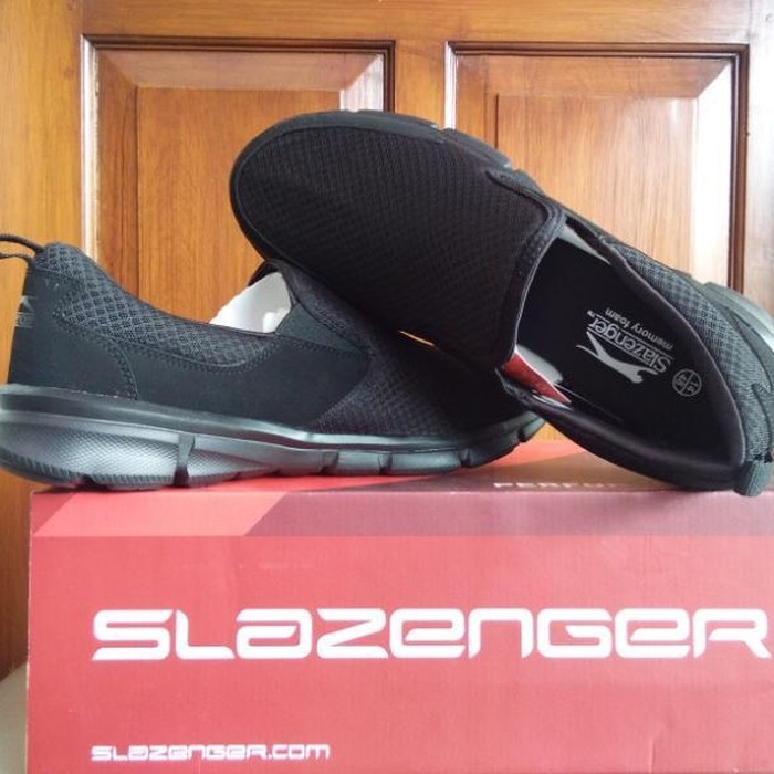 slazenger zeal slip on trainers mens