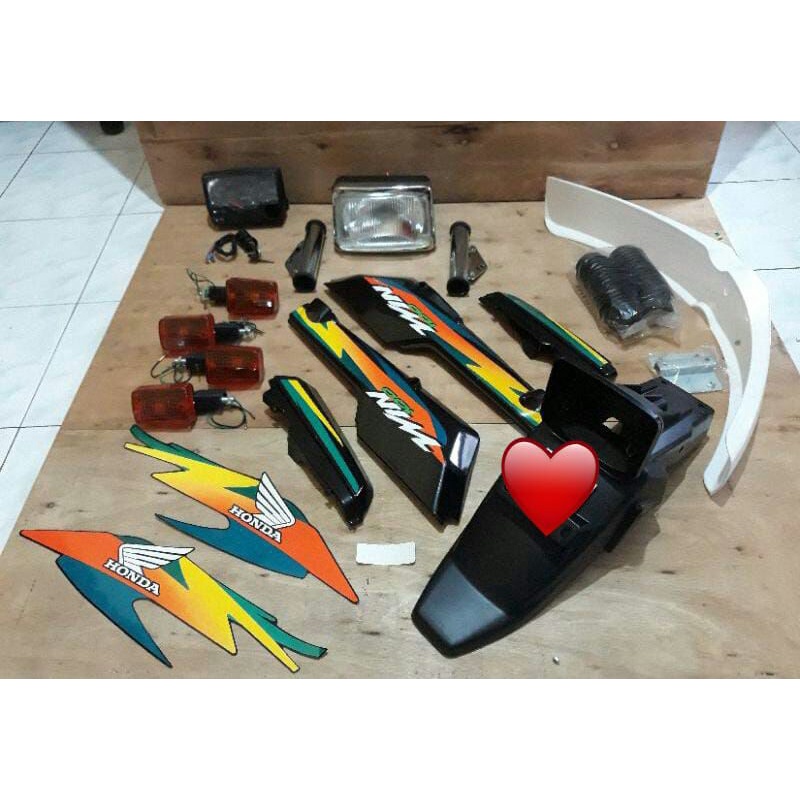 COVER BODY FULLSET HONDA WIN 100 BODI FULLSET STRIPING TH 2001 HONDA WIN 100.