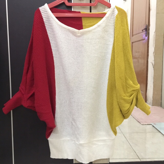 Preloved second hoodie rajut, crop, lengan pendek