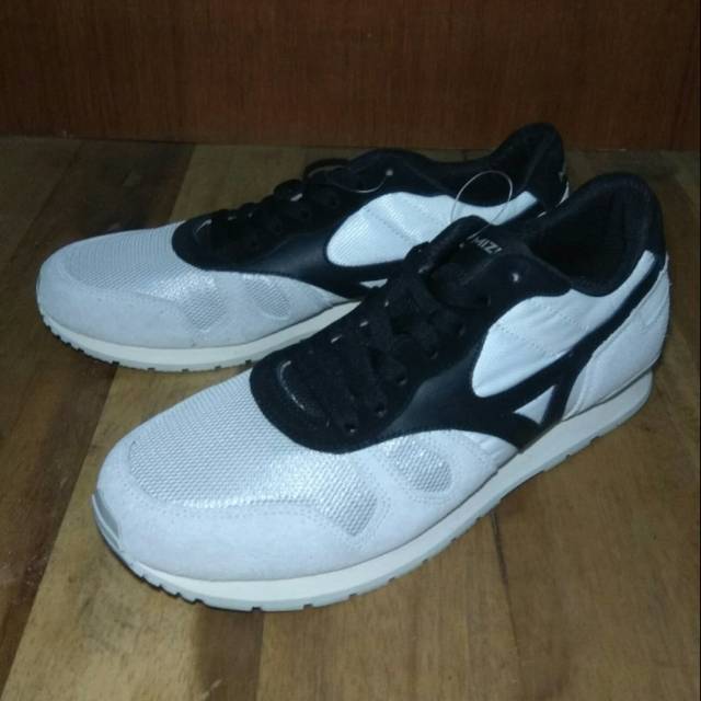 Mizuno 1906 size 42