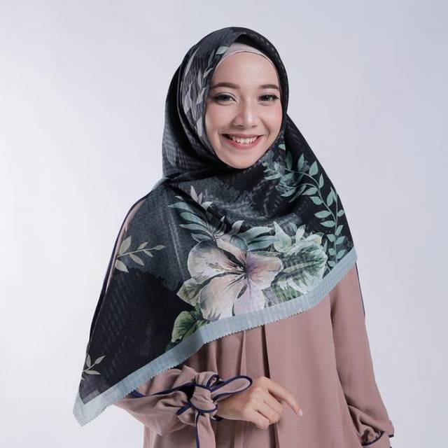 PROMO ZOYA  Rumiza scarf