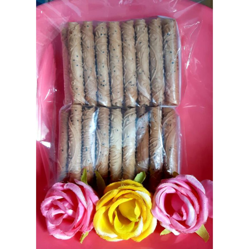 

Ready semprong wijen hitam rasanya maknyus garing wangi enak.