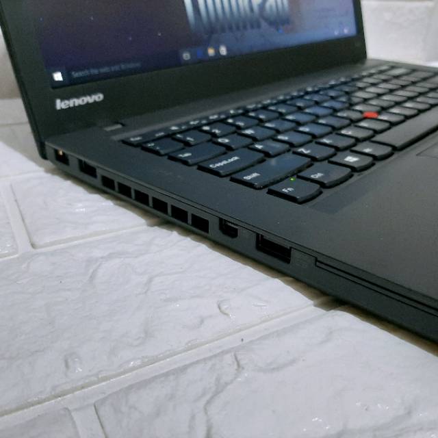 Laptop Slims Lenovo Thinkpad T450 Core i5 PROMO!!