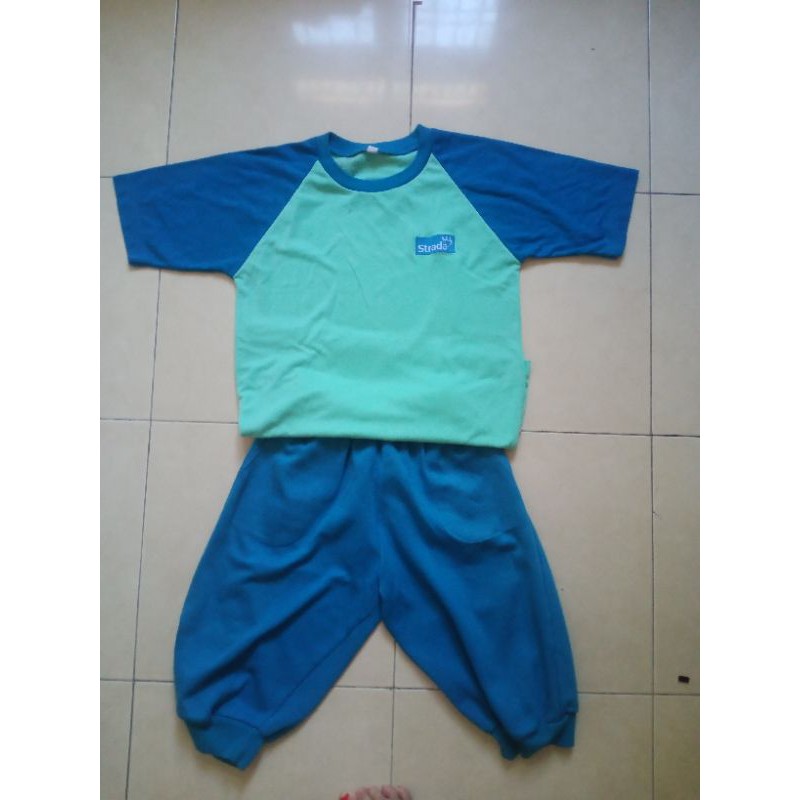 baju set seragam olahraga sekolah Strada