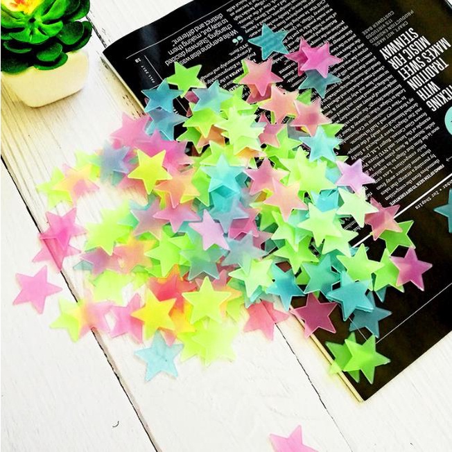 Stiker Bintang Sticker Star Glow In The Dark Isi Sekitar 100 pcs / pack Menyala Dalam Gelap Malam Kamar Tidur