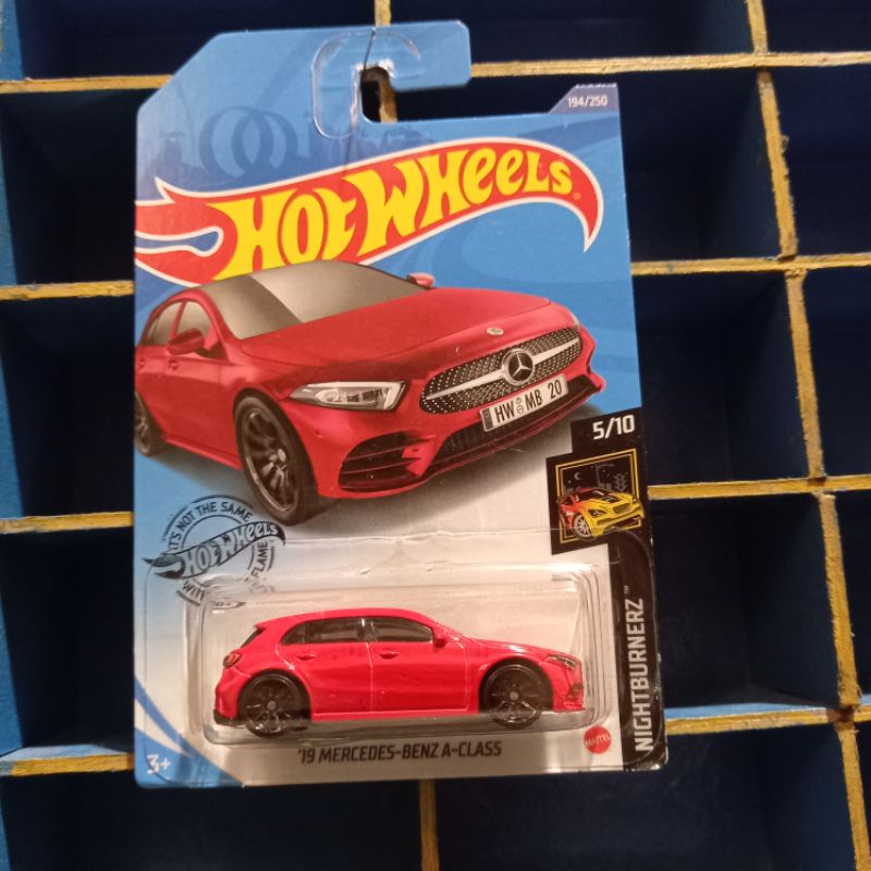 19 MERCEDES BENZ A CLASS HOT WHEELS