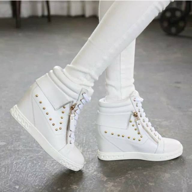 SEPATU BOOT WANITA / SEPATU WANITA  / SEPATU  BOOT WANITA ZR 12