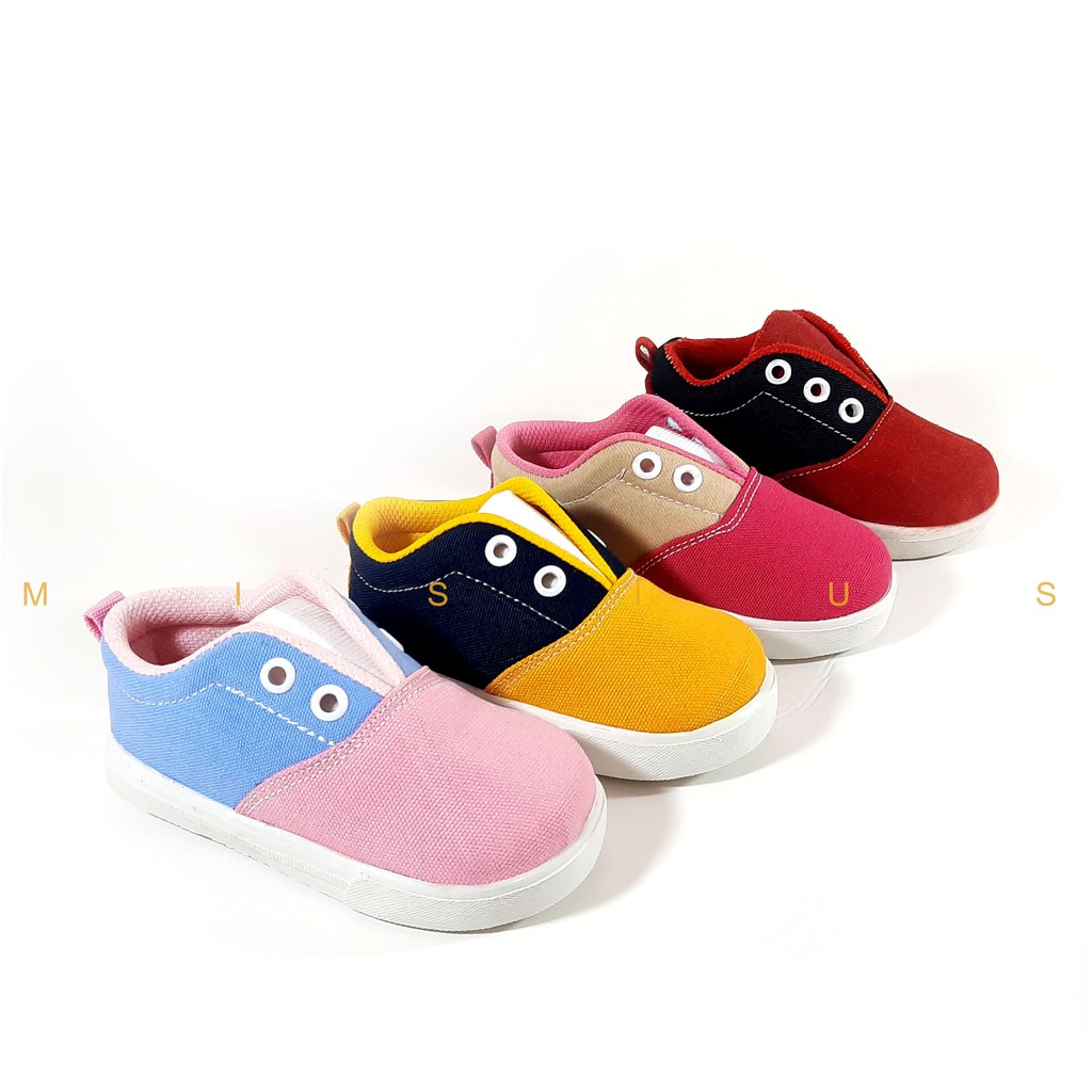 Misius sepatu anak Rio Rio sepatu slip on