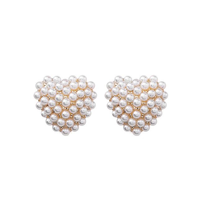 LRC Anting Tusuk Fashion White S925 Silver Needle Pearl Heart Earrings F48255
