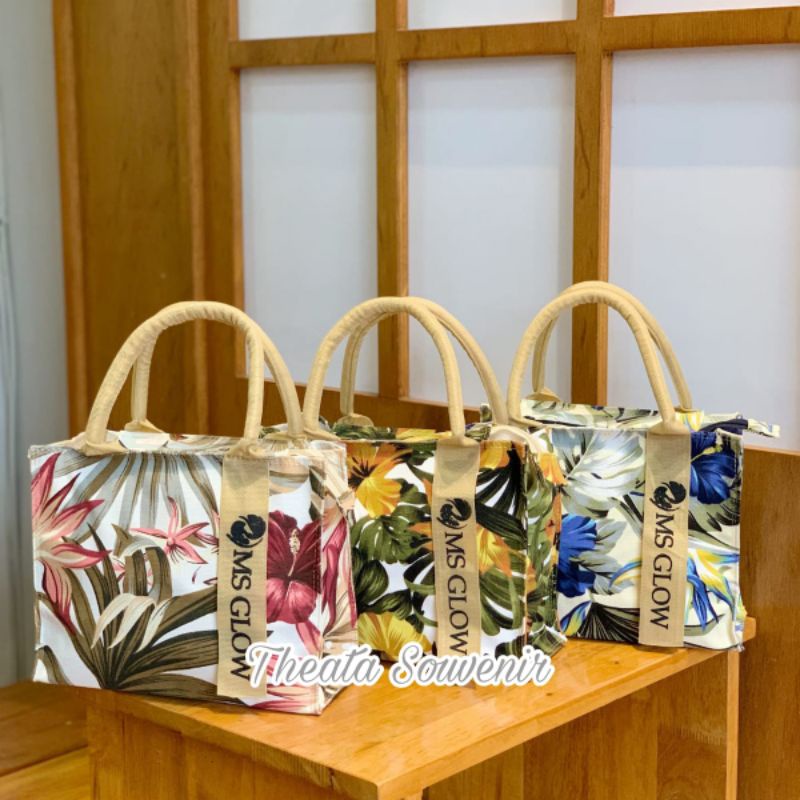 Totebag Kanvas  Tas Kosmetik /tas jinjing
