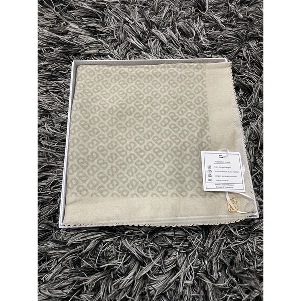Tapis square Seed