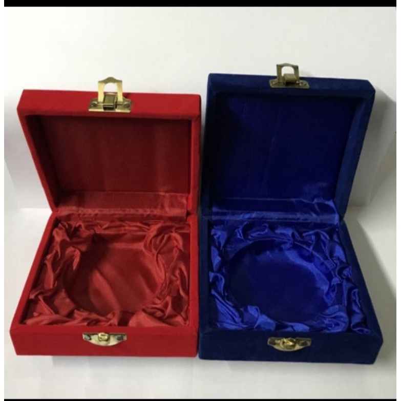 

box medali