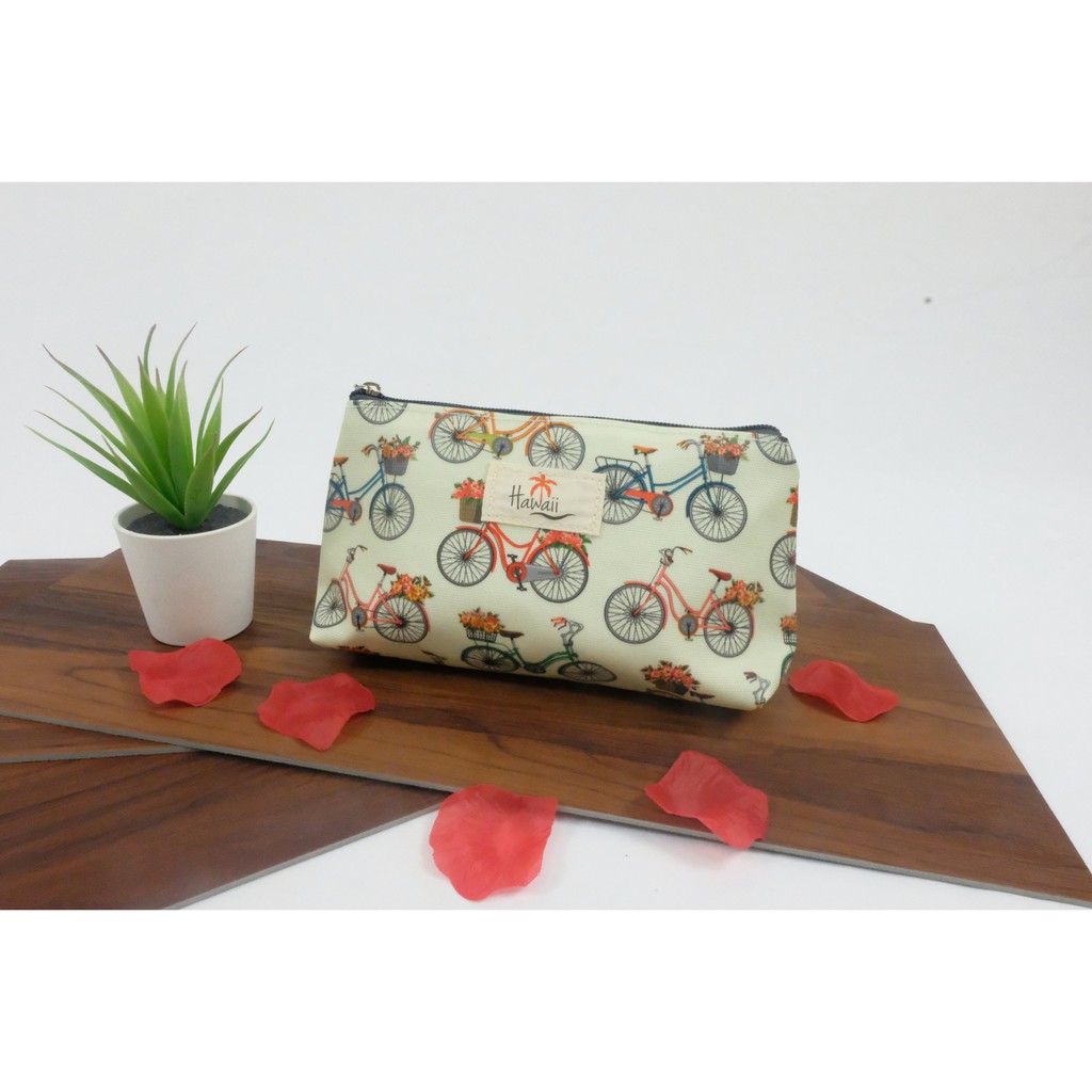 Dompet Kosmetik Pouch Serbaguna Casual Medium -DO2