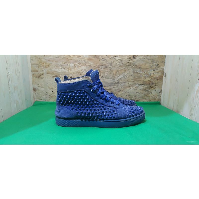 sepatu christian louboutin italy second