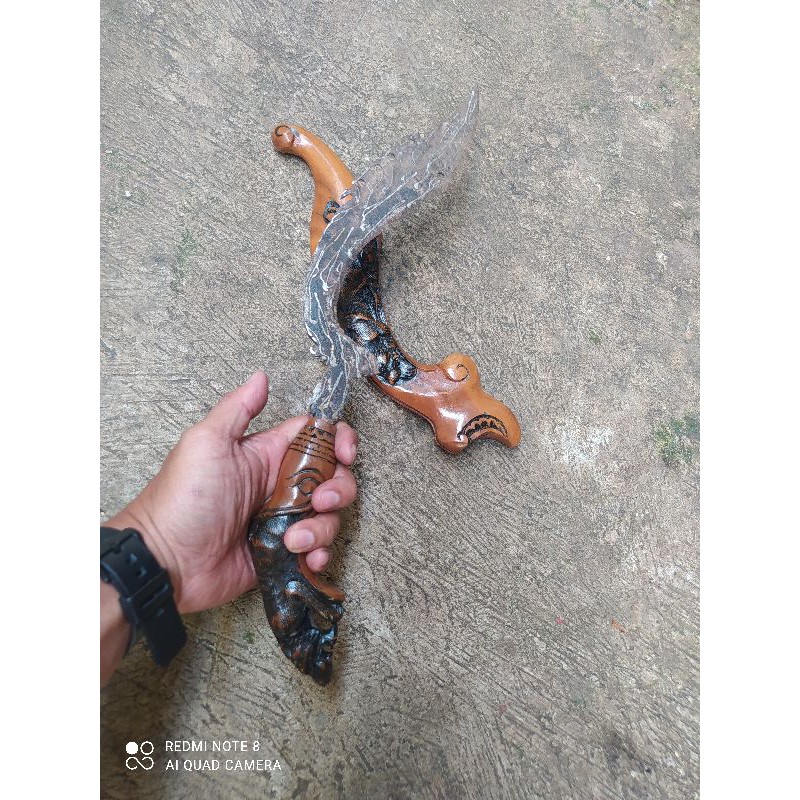 Sovenir Kujang Kayu Ukir Besar