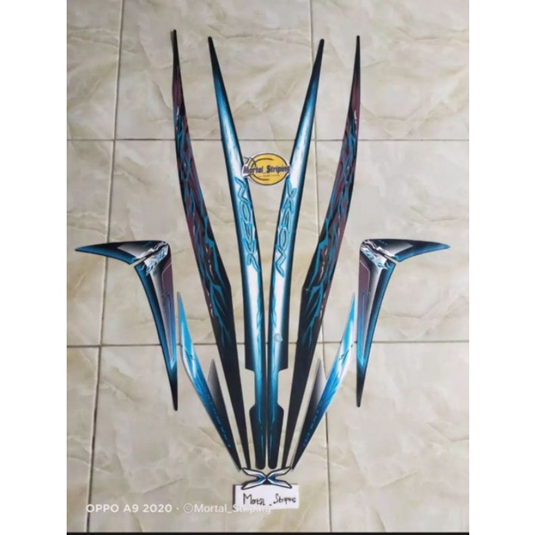 STIKER STRIPING LIS BODY XEON 125 KARBU 2010 FULL HITAM BIRU SILVER STANDAR