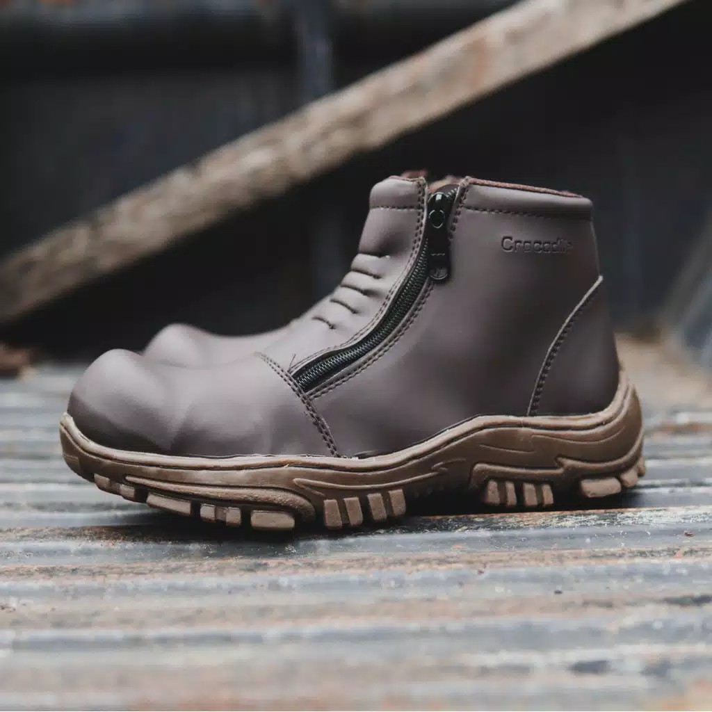 SEPATU PRIA SAFETY BOOTS UJUNG BESI TANPA TALI