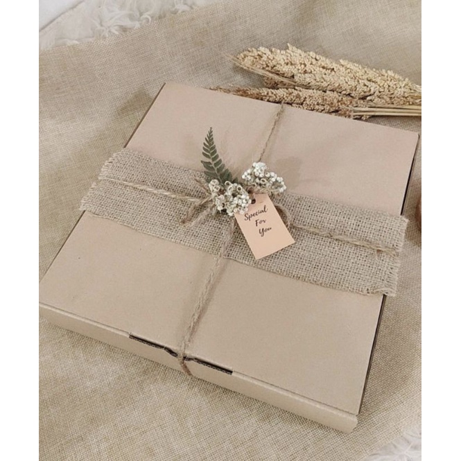 

BOX HAMPERS RUSTIC DUS PACKING KOTAK KADO