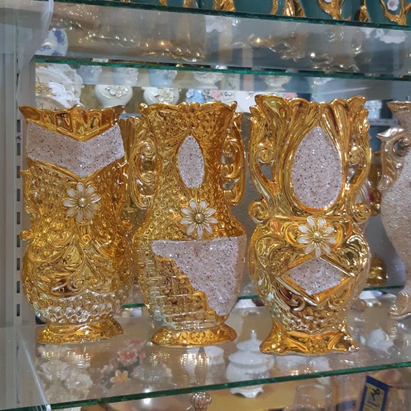 3 Pcs pajangan guci warna gold pasir mas motif bunga timbul Pajangan lemari kaca Hiasan lemari kaca 