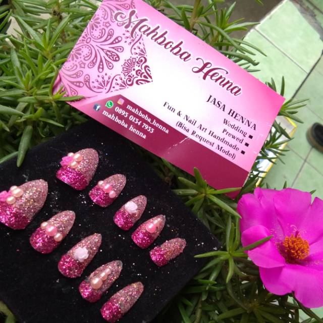 santikaayufitria2017