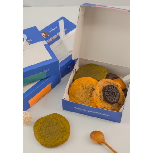 

Soft Baked Cookies Box of 12 HitrowCookies