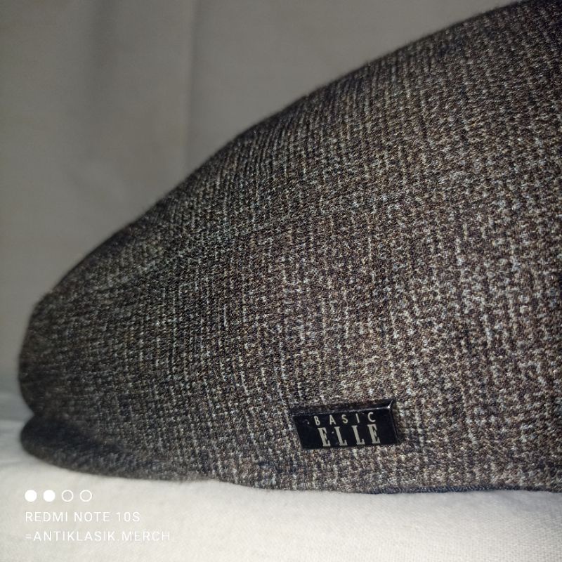 TOPI PET FLAT CAP SOFT CAP VINTAGE ORIGINAL BASIC ELLE SECOND