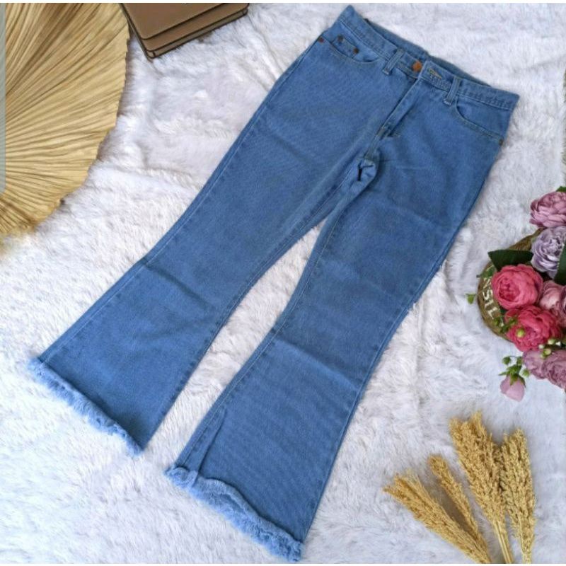 CELANA WANITA CUTBRAY Jeans Highwaist / Celana Cutbray jeans wanita kekinian