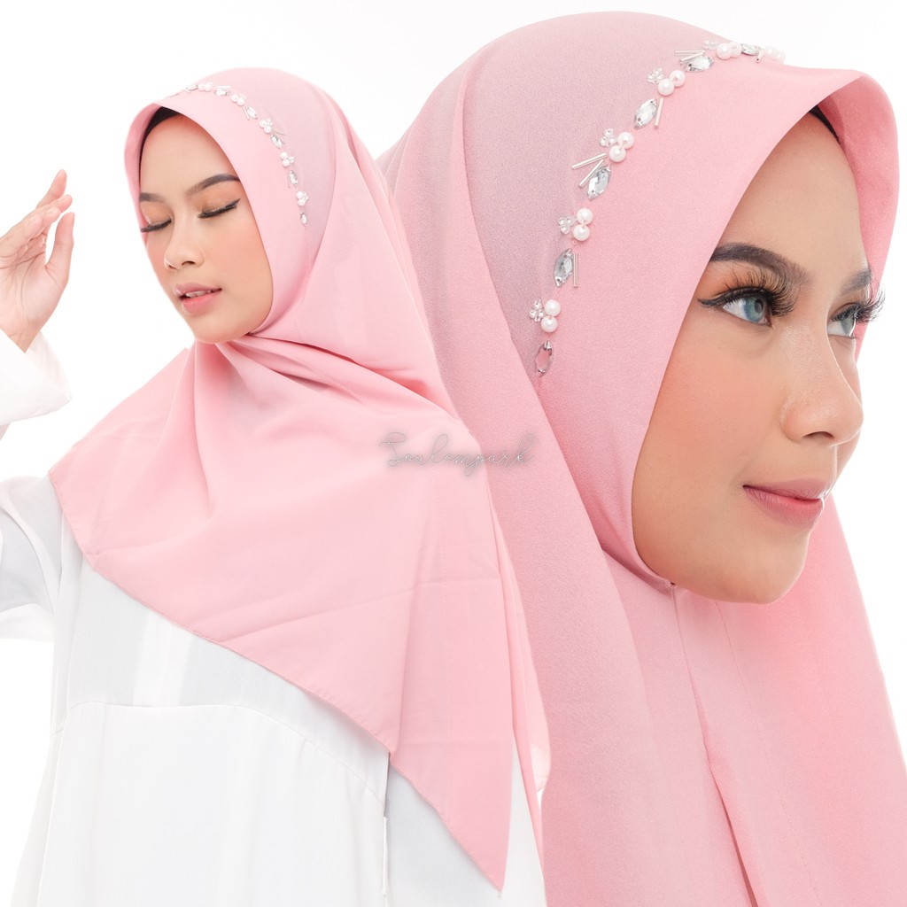 Hijab Instant Segitiga Payet Bandu Mutiara