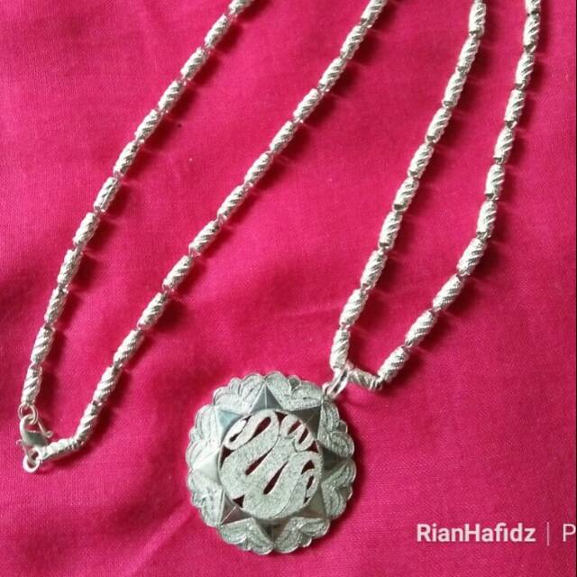 Kalung perak motif bambu dan liontin