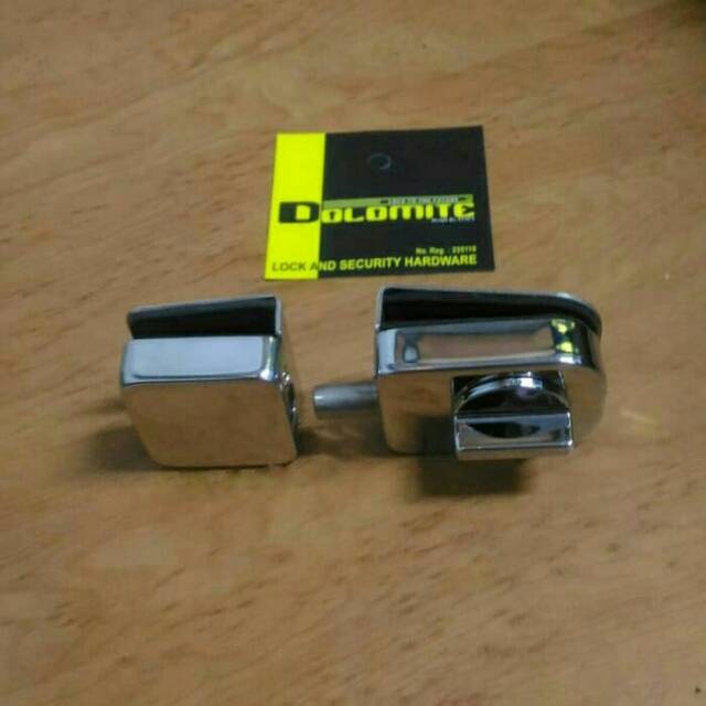 Kunci pintu kaca dolomite