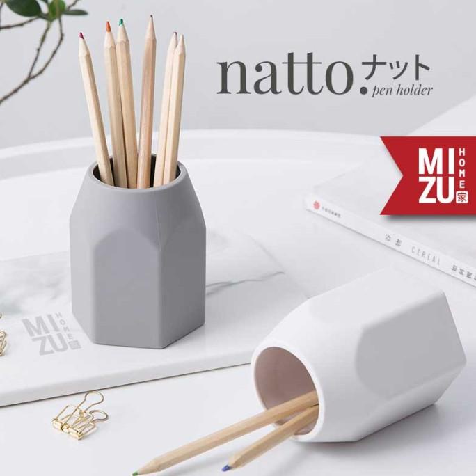 

PROMO NATTO Pen Holder Silicone Pencil Stand Tempat Alat Tulis ATK Kuas Rias/TEMPAT PENSIL AESTHETIC/TEMPAT PENSIL ANAK PEREMPUAN/TEMPAT PENSIL LUCU/TEMPAT PENSIL 3D/TEMPAT PENSIL TRANSPARAN/TEMPAT PENSIL LUCU/TEMPAT PENSIL KOREA/TEMPAT PENSIL KAIN/TEMPAT