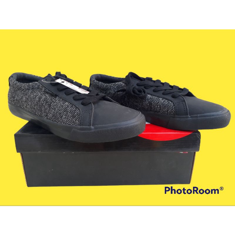 Sepatu Airwalk original warna hitam  sneaker casual