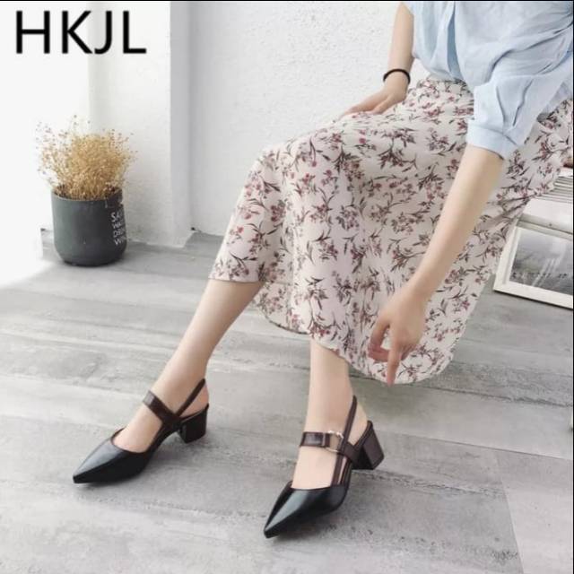 Sandal sepatu , sandal hak tali wanita donma