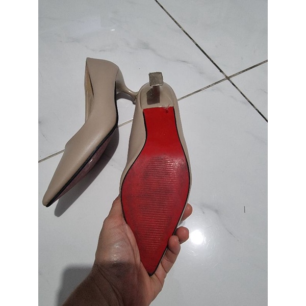 Valerie Sepatu wanita heels. Sepatu kantor preloved