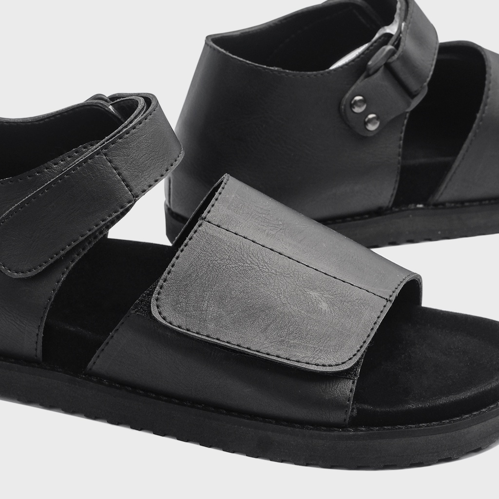 RORIN FULL BLACK |ManNeedMe x GFLAMES| Sandal Jepit Pria Casual Sendal Slide ORIGINAL