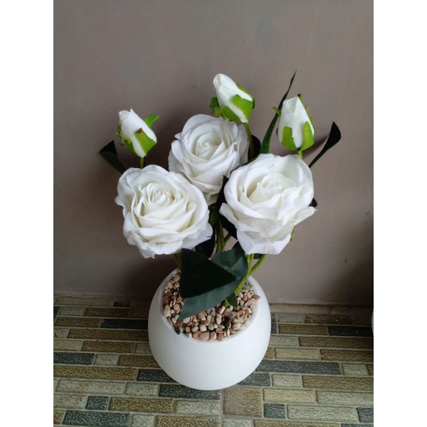 BUNGA MAWAR artificial beludru putih