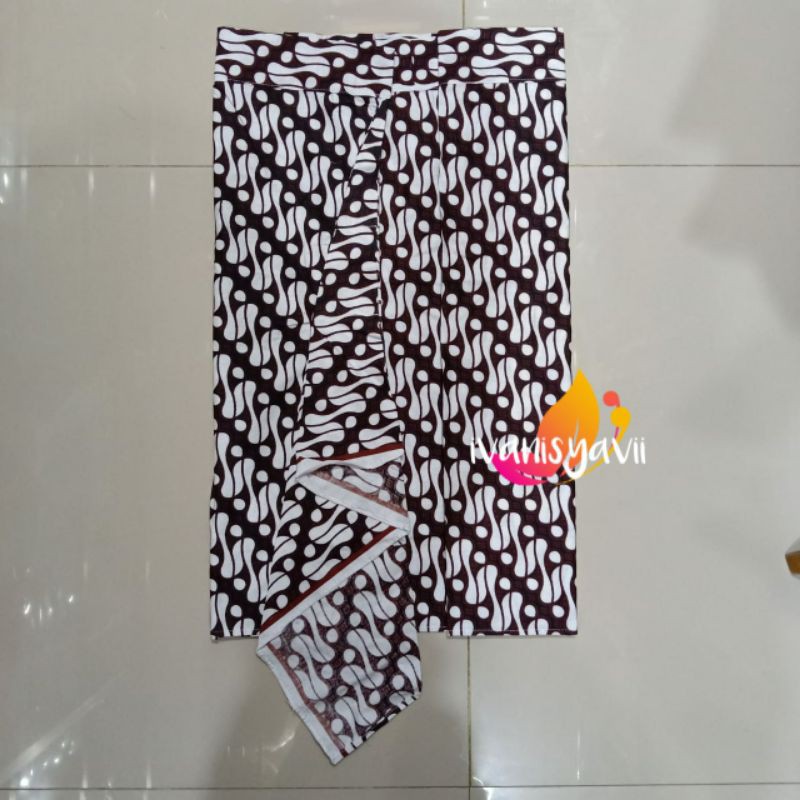 Set Sapit Urang + Blangkon, Motif Lereng KeciL