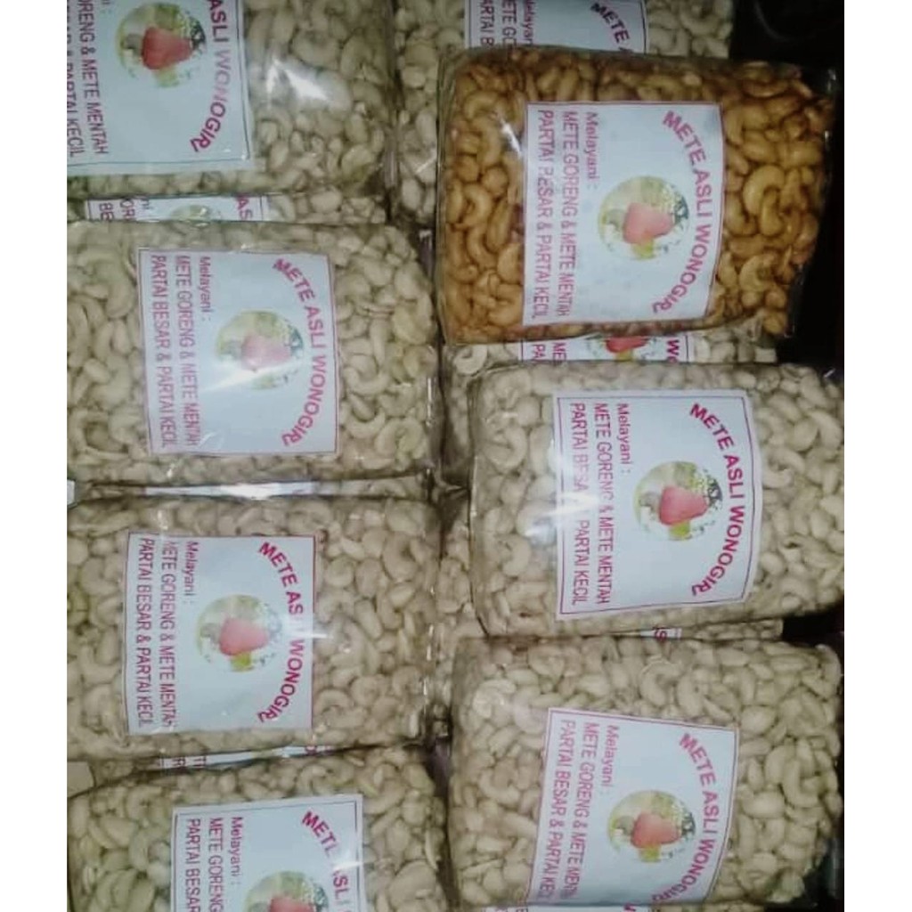 

Kacang Mete Mentah/Matang