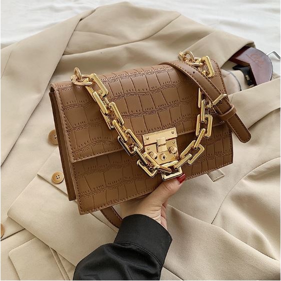 TAS SELEMPANG WANITA FASHION  KEKINIAN J8I1 Tas Cewek Distro Batam Kerja Cocok Untuk Resepsi Kondang