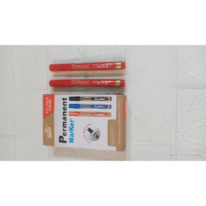 

spidol permanent merah esco 1 pcs