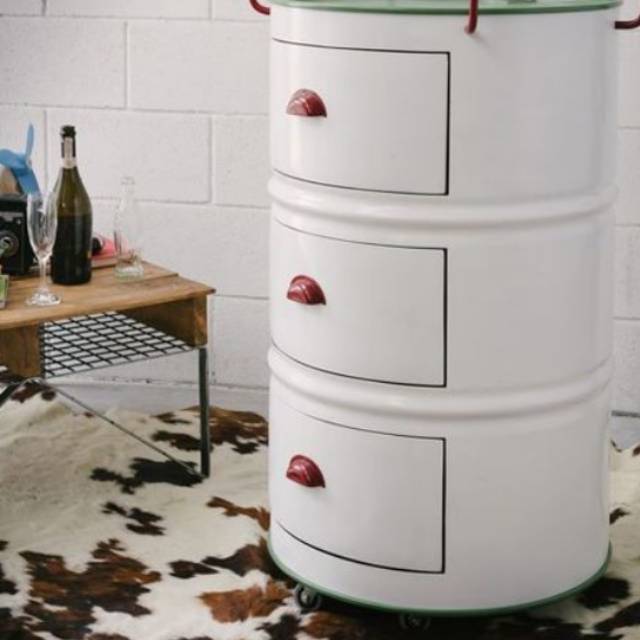 Almari drum bekas