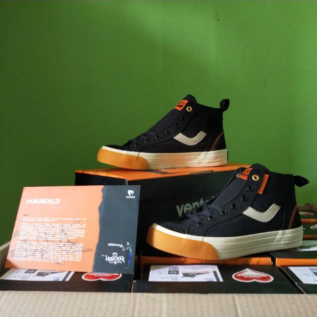 Sepatu ventela x ntl hi