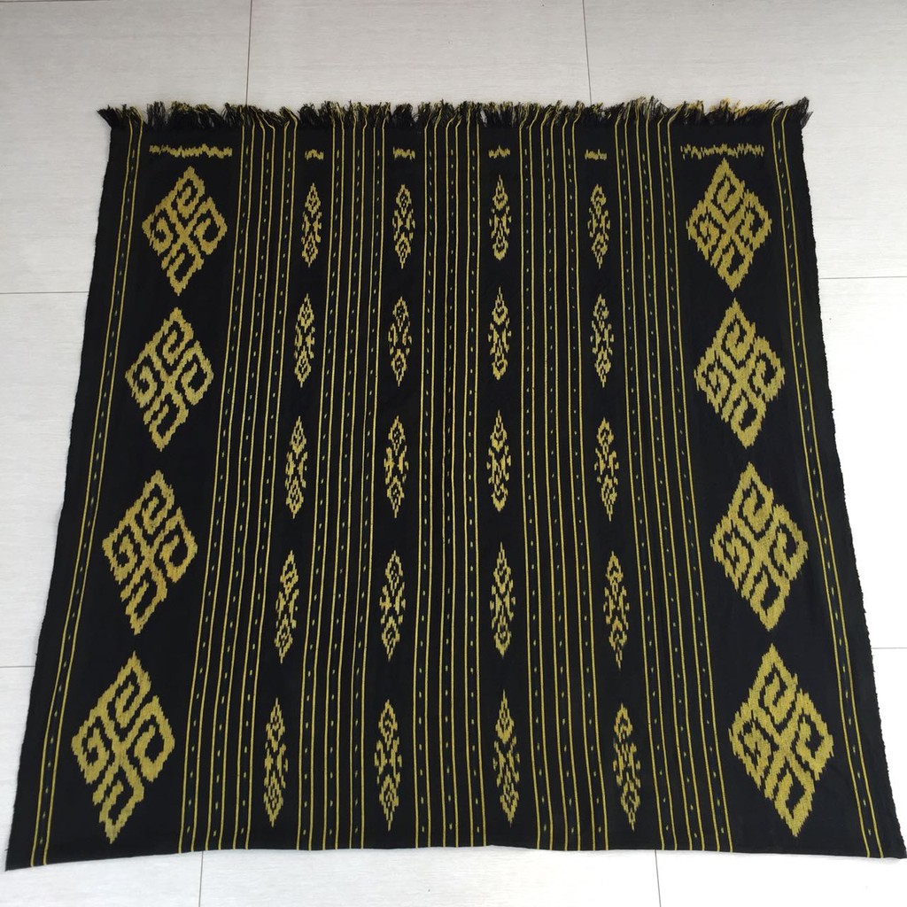 Kain Tenun Ikat Etnik Motif Toraja Hitam Kuning Gading