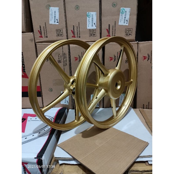 RODA VELG RACING MOTOR HONDA VARIO125/150 RING 17 X160/140 ROSSI ORIGINAL MODEL RCB SEPASANG
