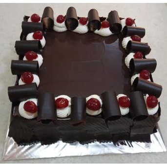 

Kue Ulang Tahun Ultah - Black Forest Cake - Free Kartu Ucapan